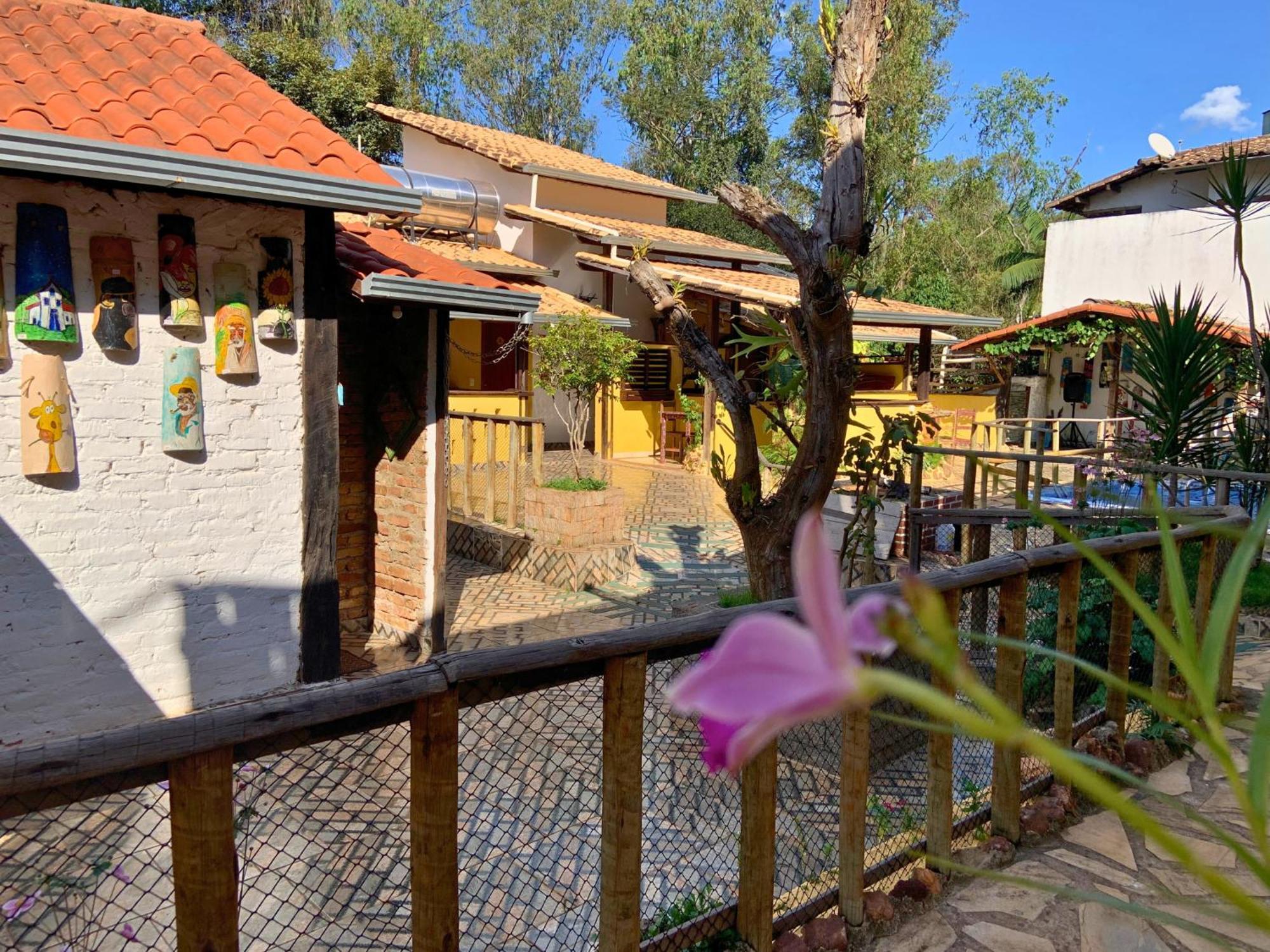 Pousada E Restaurante Casinha Velha Hotell Macacos  Eksteriør bilde